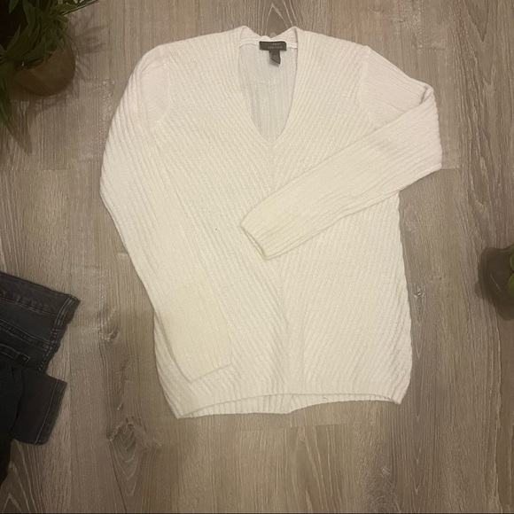 Beautiful white knit pullover - Picture 2 of 3